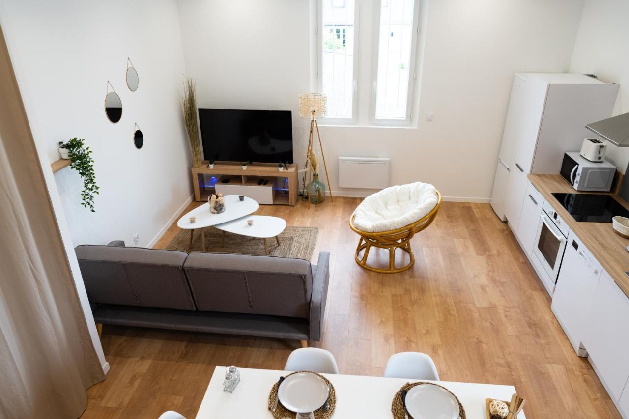 Apartamento Joli Loft Spacieux De 100M2 Avec Parking Prive Saumur Exterior foto