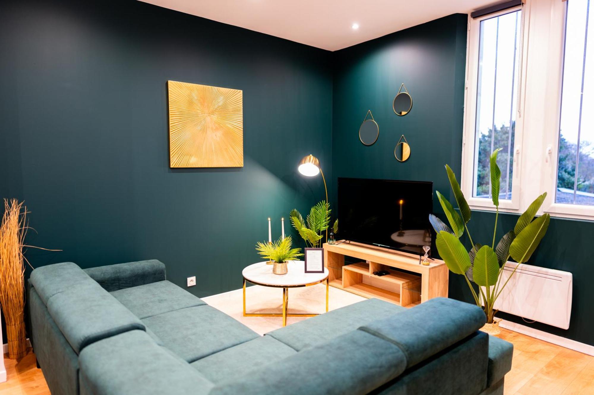Grand Loft Familial 4 Chambres Avec Parking Prive Saumur Exterior foto